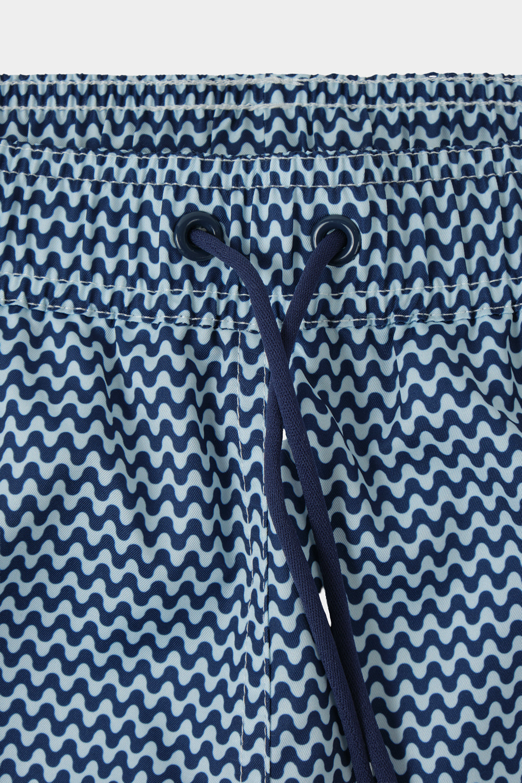 Short de bain marine à motif blanc