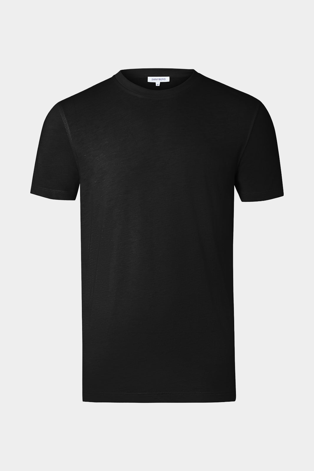 Vue sur fond blanc d'un T-Shirt Manche courte en couleur noir.