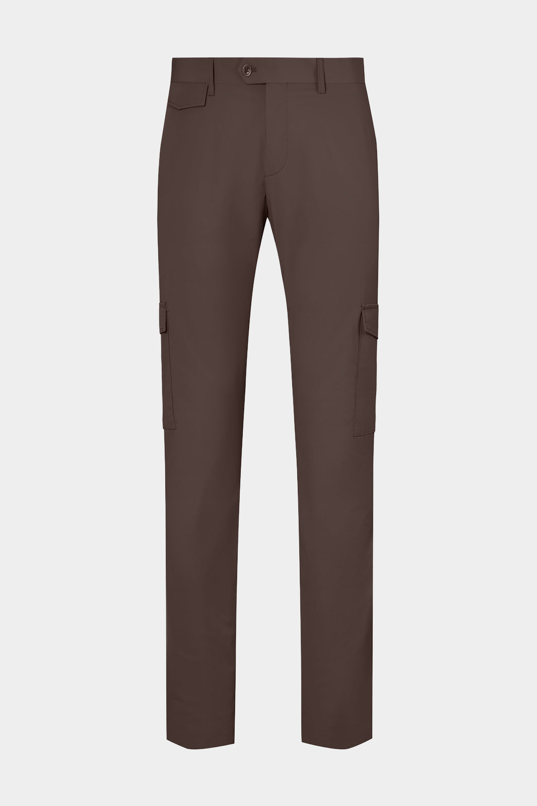 Vue sur fond blanc d'un pantalon cargo Donatela de couleur marron. Sur un tissu italien en 77% polyamide 23% élasthanne de chez Olmetex.