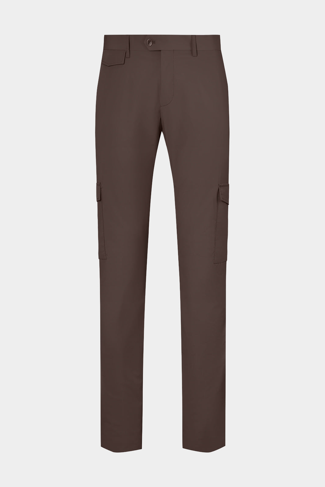Vue sur fond blanc d'un pantalon cargo Donatela de couleur marron. Sur un tissu italien en 77% polyamide 23% élasthanne de chez Olmetex.