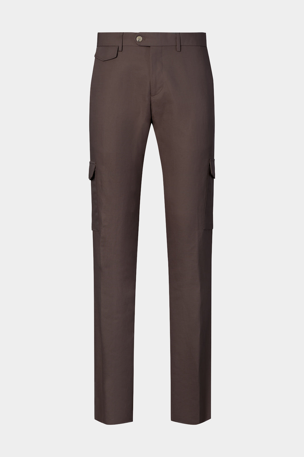 Vue sur fond blanc d'un pantalon cargo couleur Marron. Tissu en 75% coton 25% lin de chez LeoMaster.