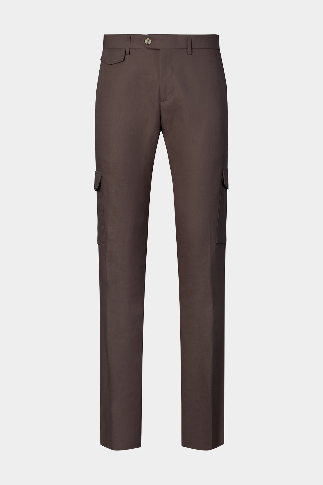 Vue sur fond blanc d'un pantalon cargo couleur Marron. Tissu en 75% coton 25% lin de chez LeoMaster.
