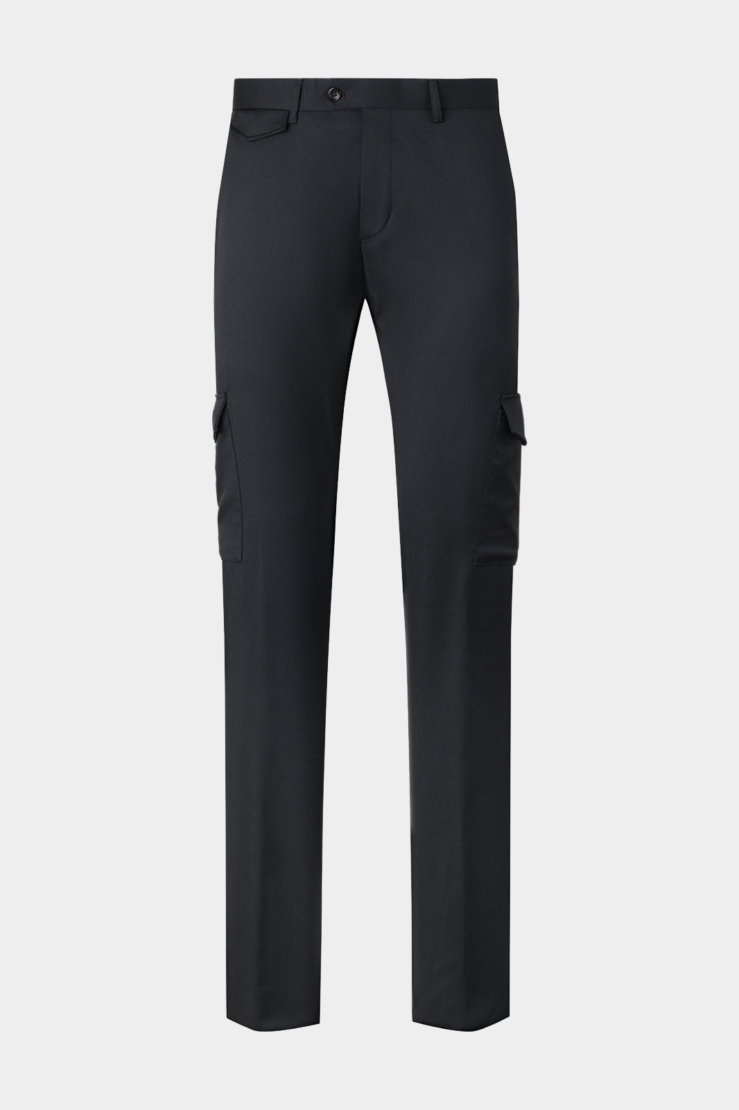 Vue sur fond blanc d'un pantalon cargo en noir 