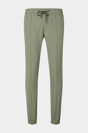 Découvrez le mariage parfait entre confort et élégance avec notre pantalon jogpant en 100% polyamide. 