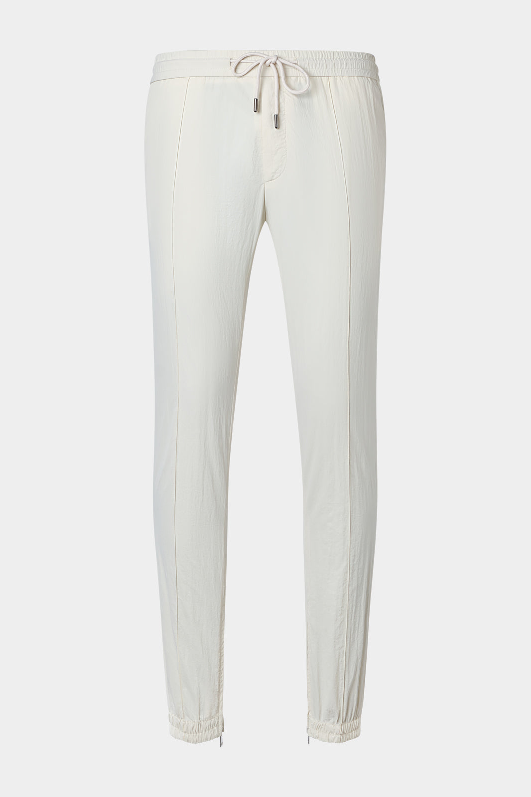 Découvrez le mariage parfait entre confort et élégance avec notre pantalon jogpant en 100% polyamide