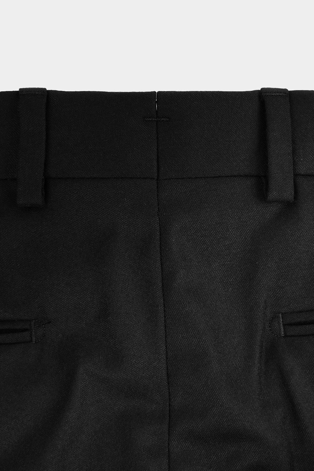 TROUSERS_P_DSC_D_699101_COL_noir_1_a26ca61f-d116-41e0-b454-4482e504b6a1.jpg