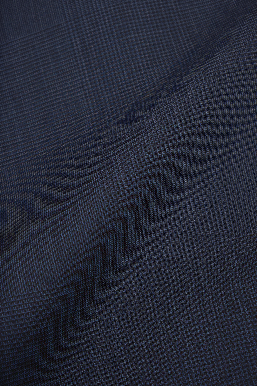 Wool and mohair suit - Navy Prince of Wales check - Swiss price 529TTC or 491.18HT - to be checked by Dorit