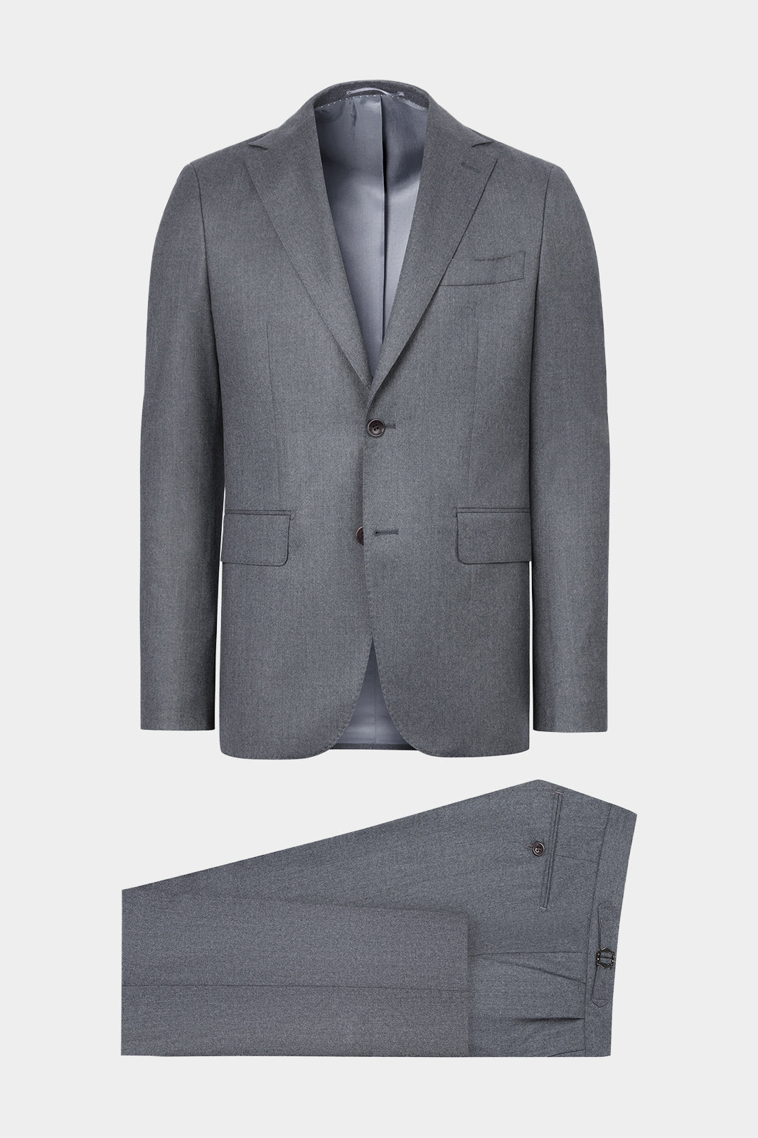 Vue sur fond blanc d'un costume en flanelle gris clair