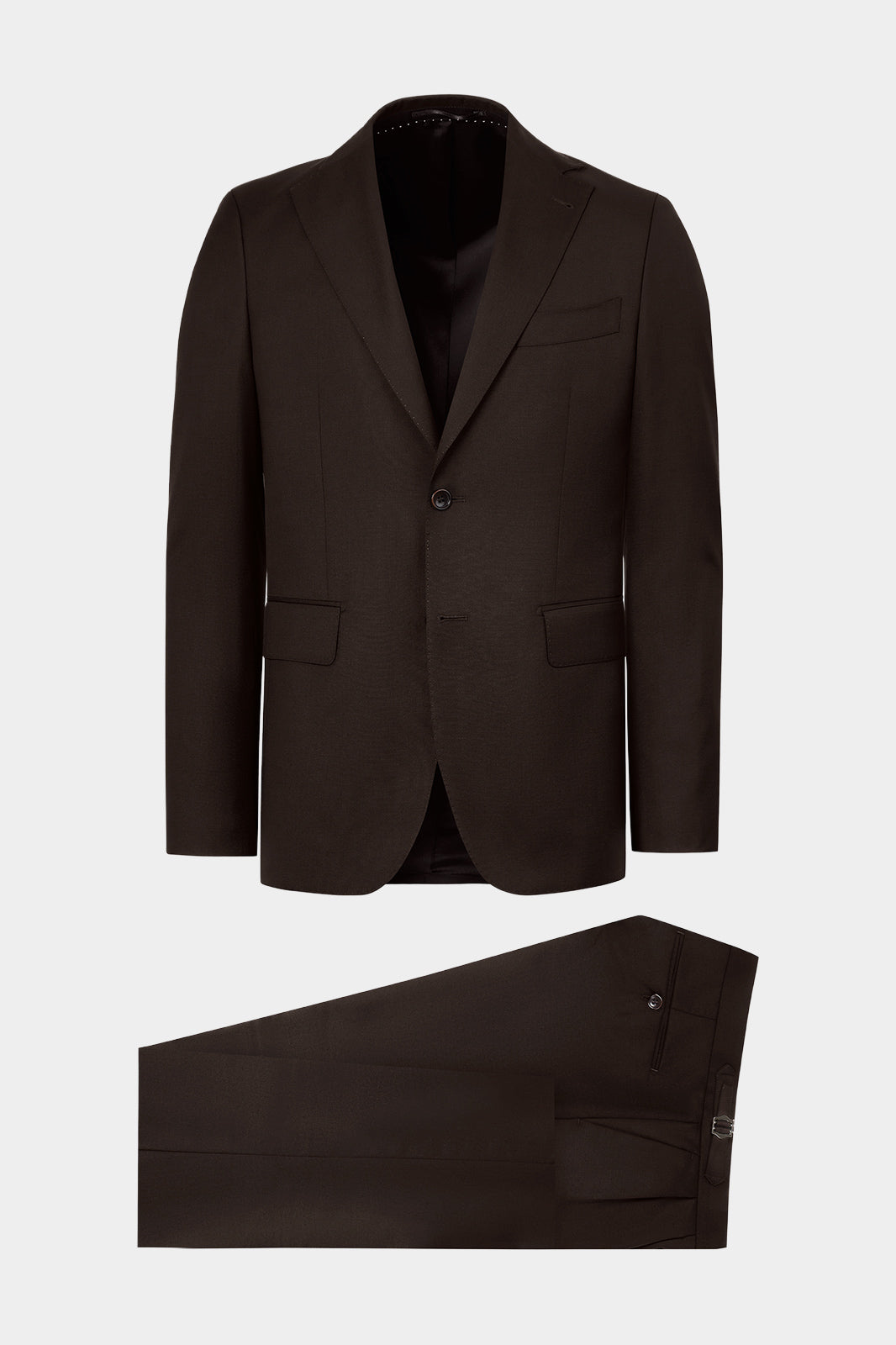 Vue sur fond blanc d'un costume en flanelle marron avec pantalon patte de serrage