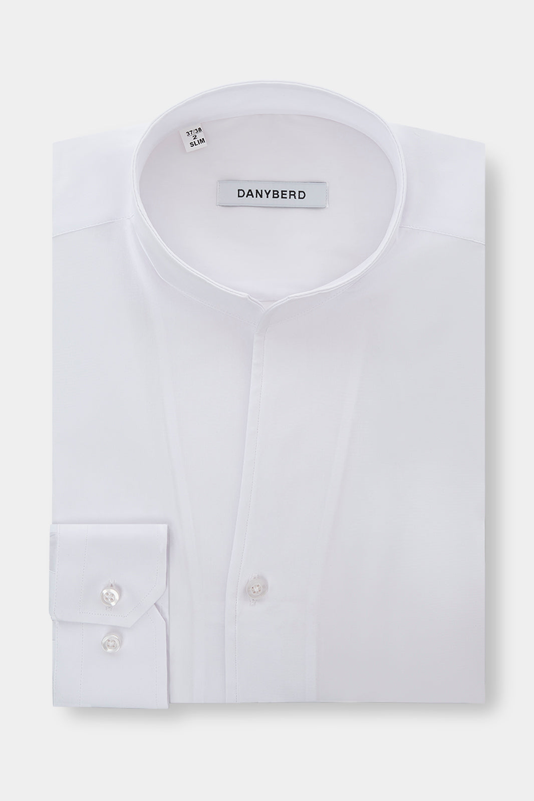 Vue sur fond blanc d'une chemise col indien ou col tulipe non-cintré en coton stretch.