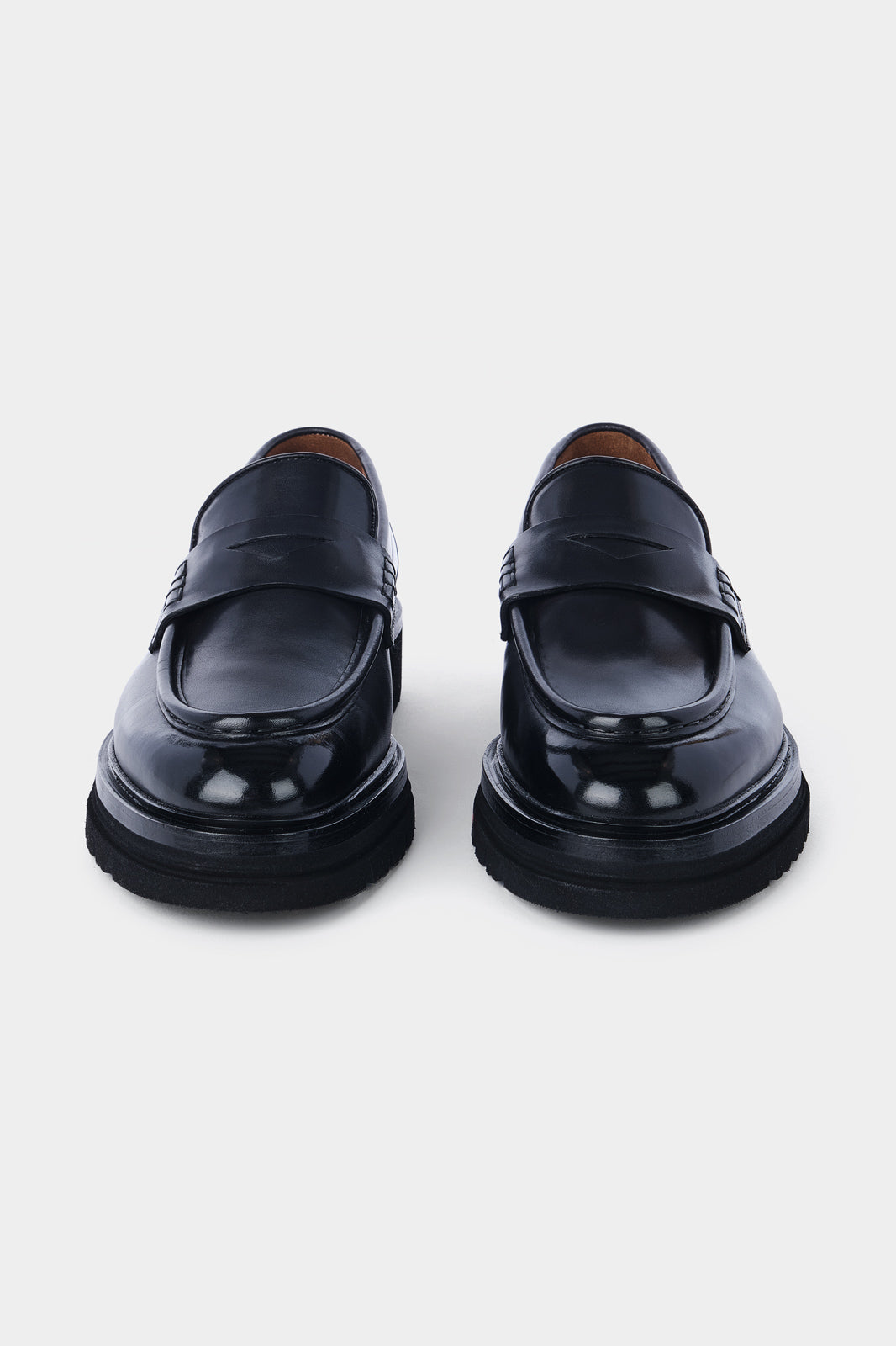 Patinated leather moccasins with notched sole - Black