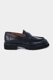 Patinated leather moccasins with notched sole - Black